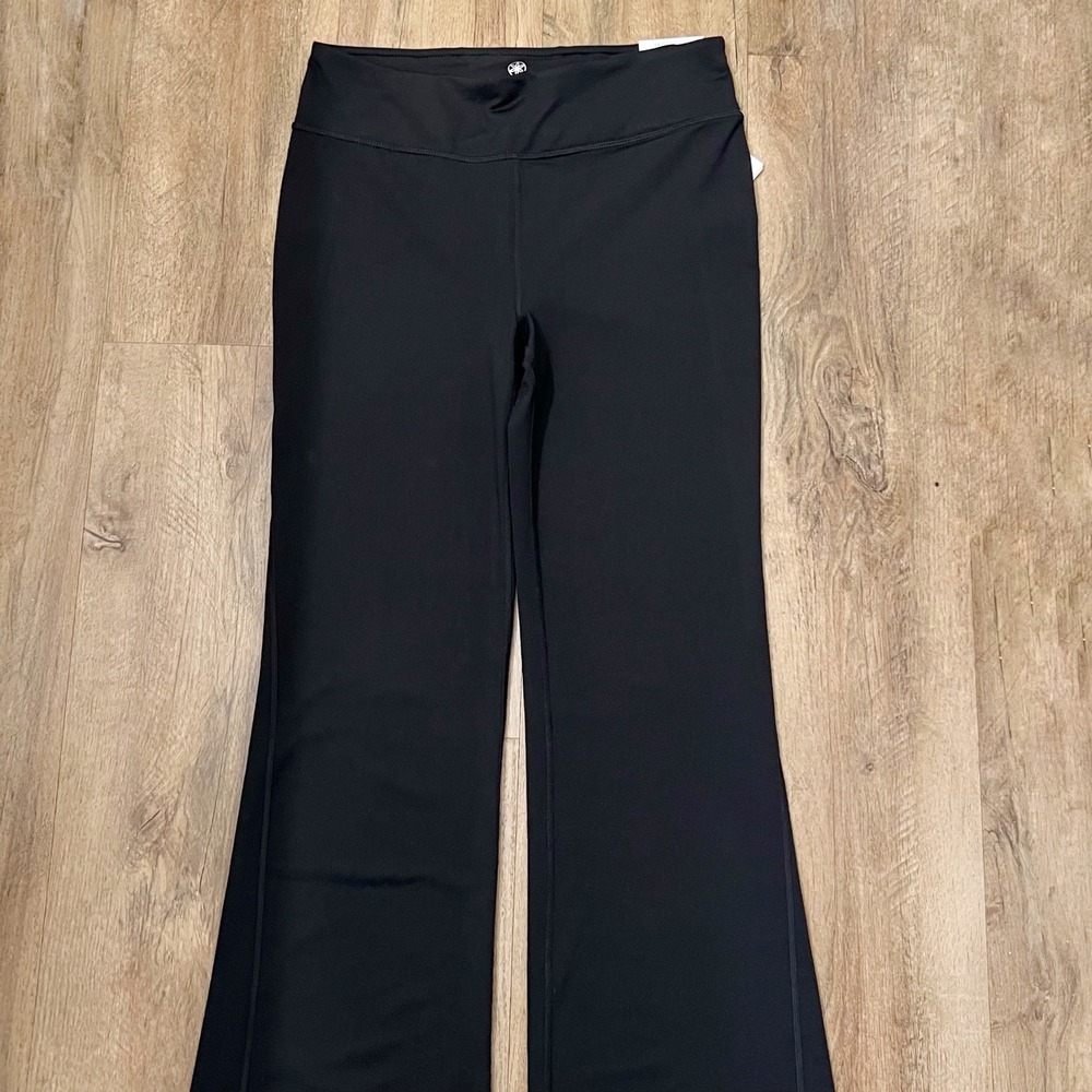 Gaiam Om-Dri Black Flare Yoga Pants Womens Medium Om Fit Activewear New - Picture 5 of 10